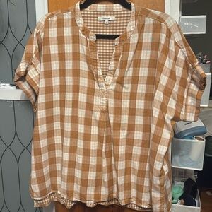 Madewell 100% cotton plaid top. Super flowy and flattering. Sz L